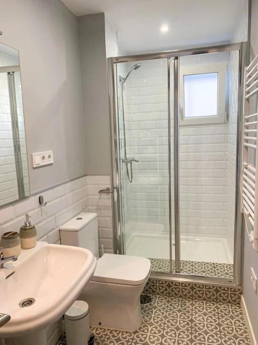 Bright Flat Rosaleda Apartment Malaga Bagian luar foto
