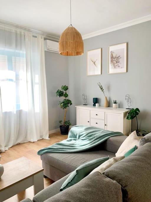 Bright Flat Rosaleda Apartment Malaga Bagian luar foto