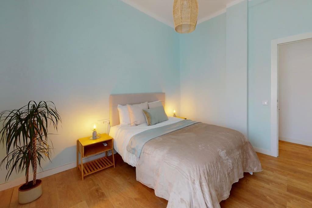 Bright Flat Rosaleda Apartment Malaga Bagian luar foto